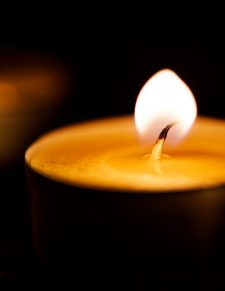 candles-glowing-in-the-dark-TPV25F7
